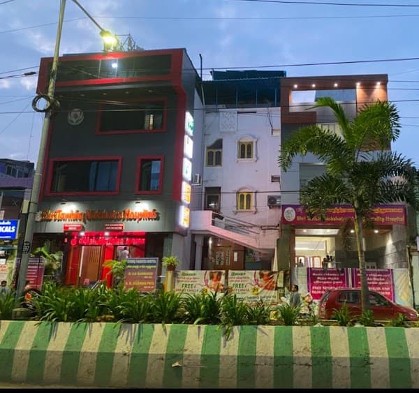 Sri Tanishq Nakshatra Hospitals - Ambulance service by Padma Ambulance in Tiruvottiyur