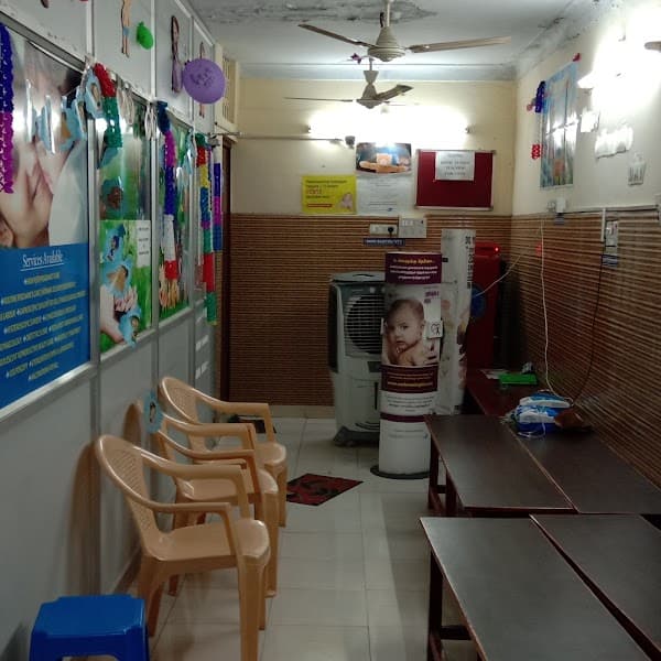 PG Women & Child Clinic (OLD)-Paediatrician(Child Specialist)(Dr.Praveen) & Gynaecologist(Dr.Gomathy) in Avadi - Ambulance service by Padma Ambulance in Avadi