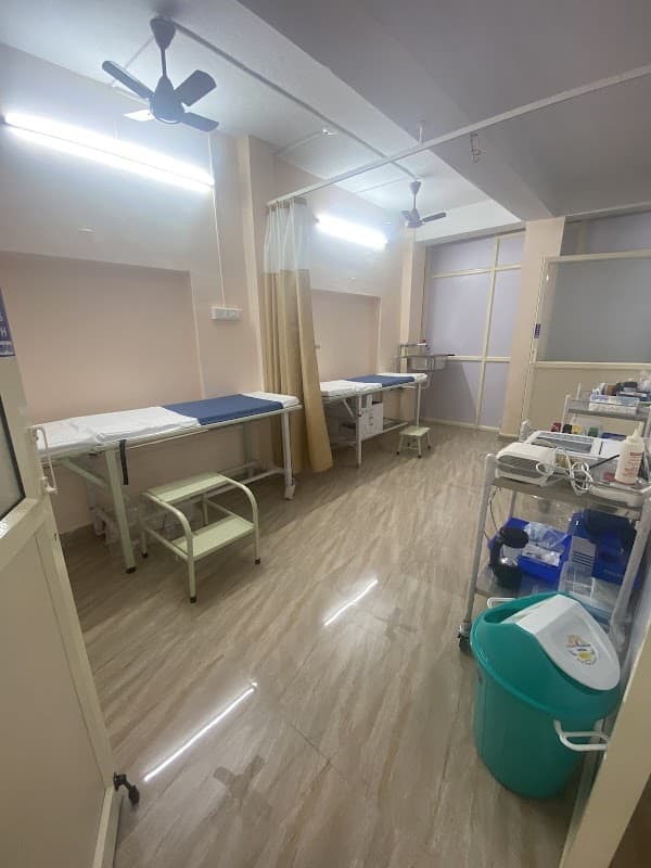 VETRI VHELAVA HOSPITALS - Ambulance service by Padma Ambulance in Porur
