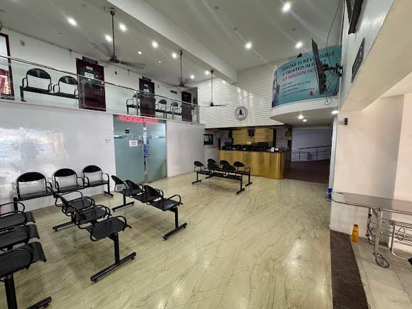 Dr. Kennedy's Saraswathy Multispeciality Hospital - Padma Ambulance Service Medavakkam