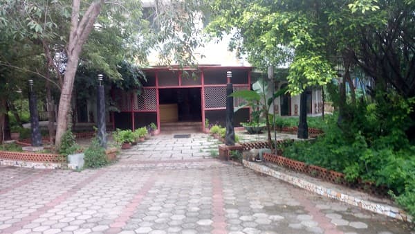 Praveena Hospitals - Ambulance service by Padma Ambulance in Kelambakkam