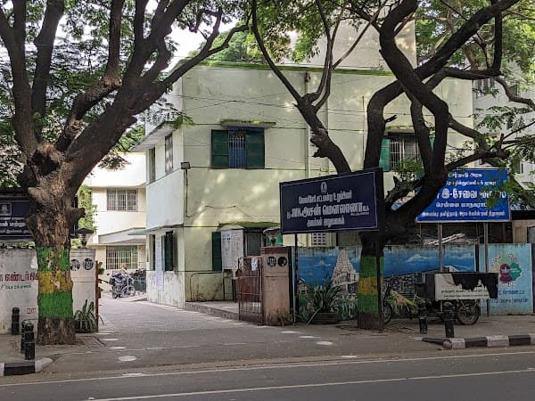 Thiruvanmiyur Corporation Office And Hospital - Ambulance service by Padma Ambulance in Thiruvanmiyur