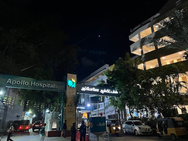 Apollo Hospital - Padma Ambulance Service Virugambakkam